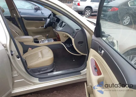 2009 Hyundai Genesis 3.8 z USA, uszkodzony, nr VIN KMHGC46E39U026514